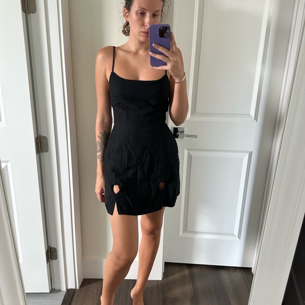 Elegant Black Sleeveless Dress